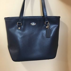 Coach Crossgrain Leather Zip Top Tote In Midnight